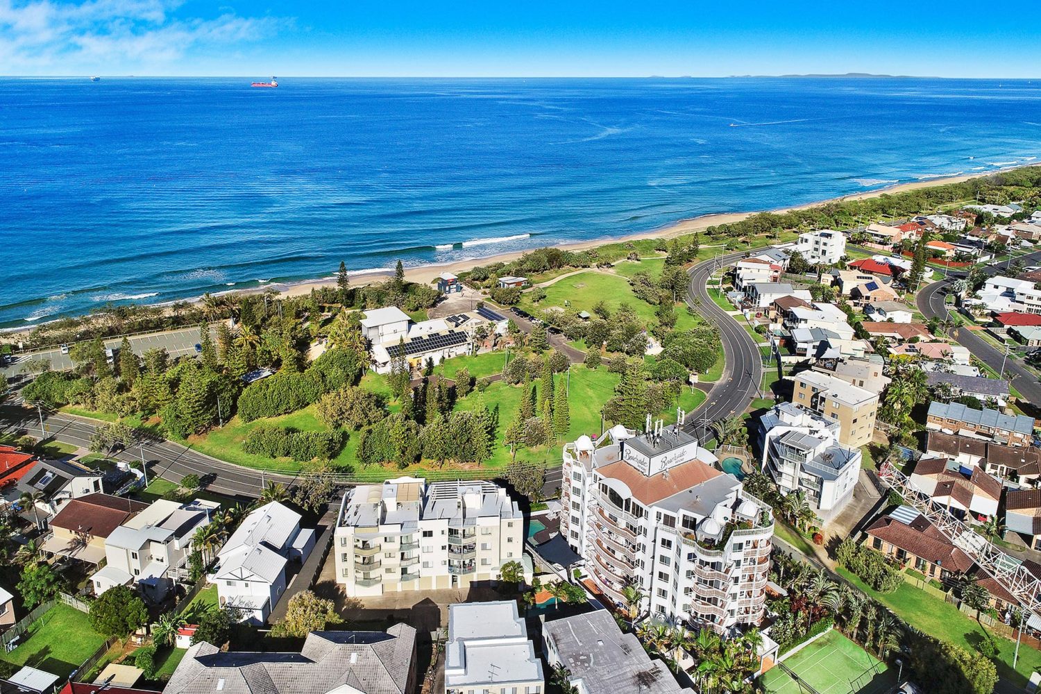 location-beachside-buddina-accommodation-kawana9