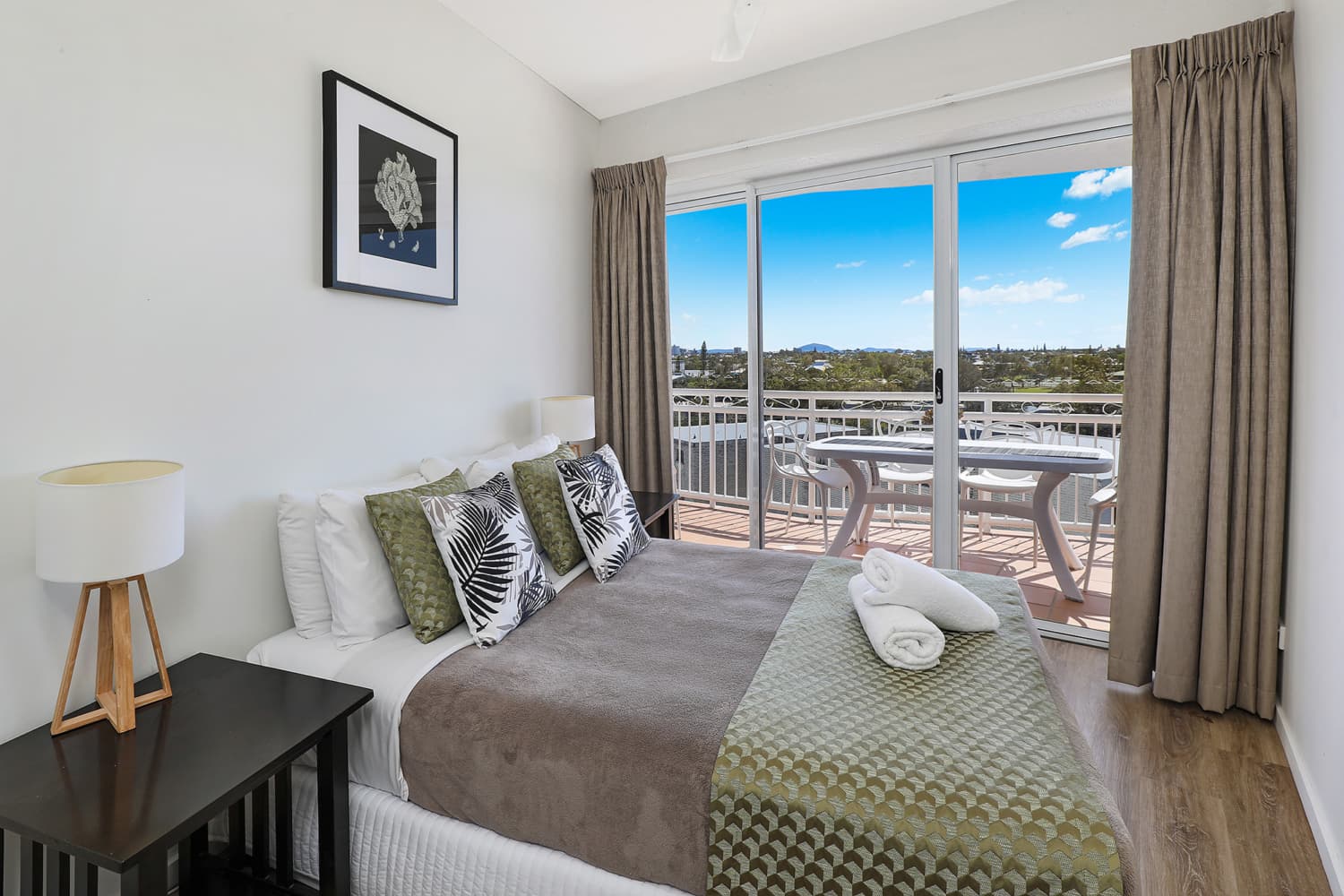buddina-3-bedroom-ocean-view-apartments-6C (2)