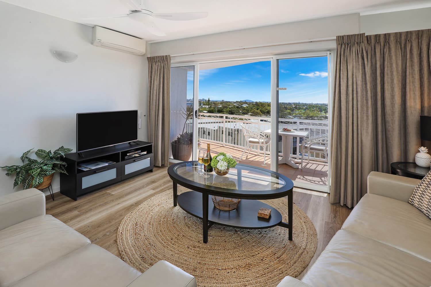 buddina-3-bedroom-ocean-view-apartments-6C (7)